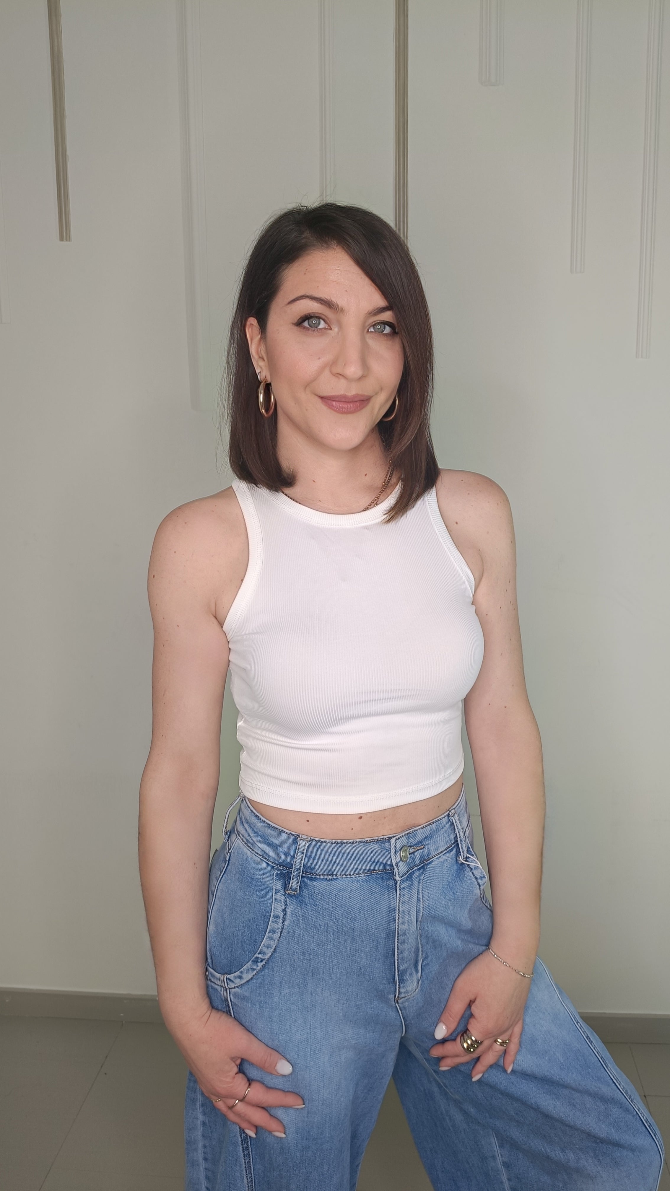 TOP ESSENTIAL