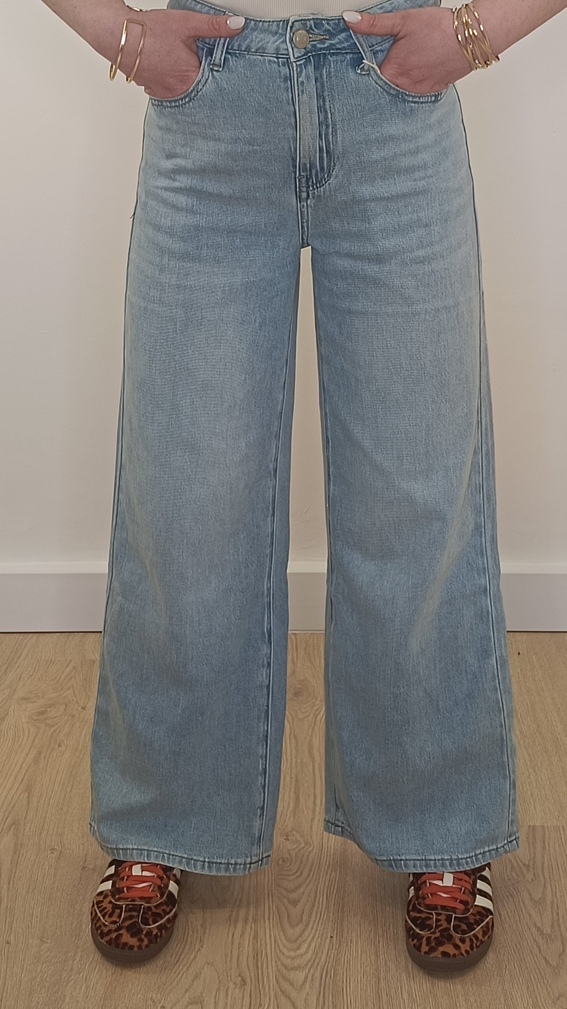JEANS LIGHT
