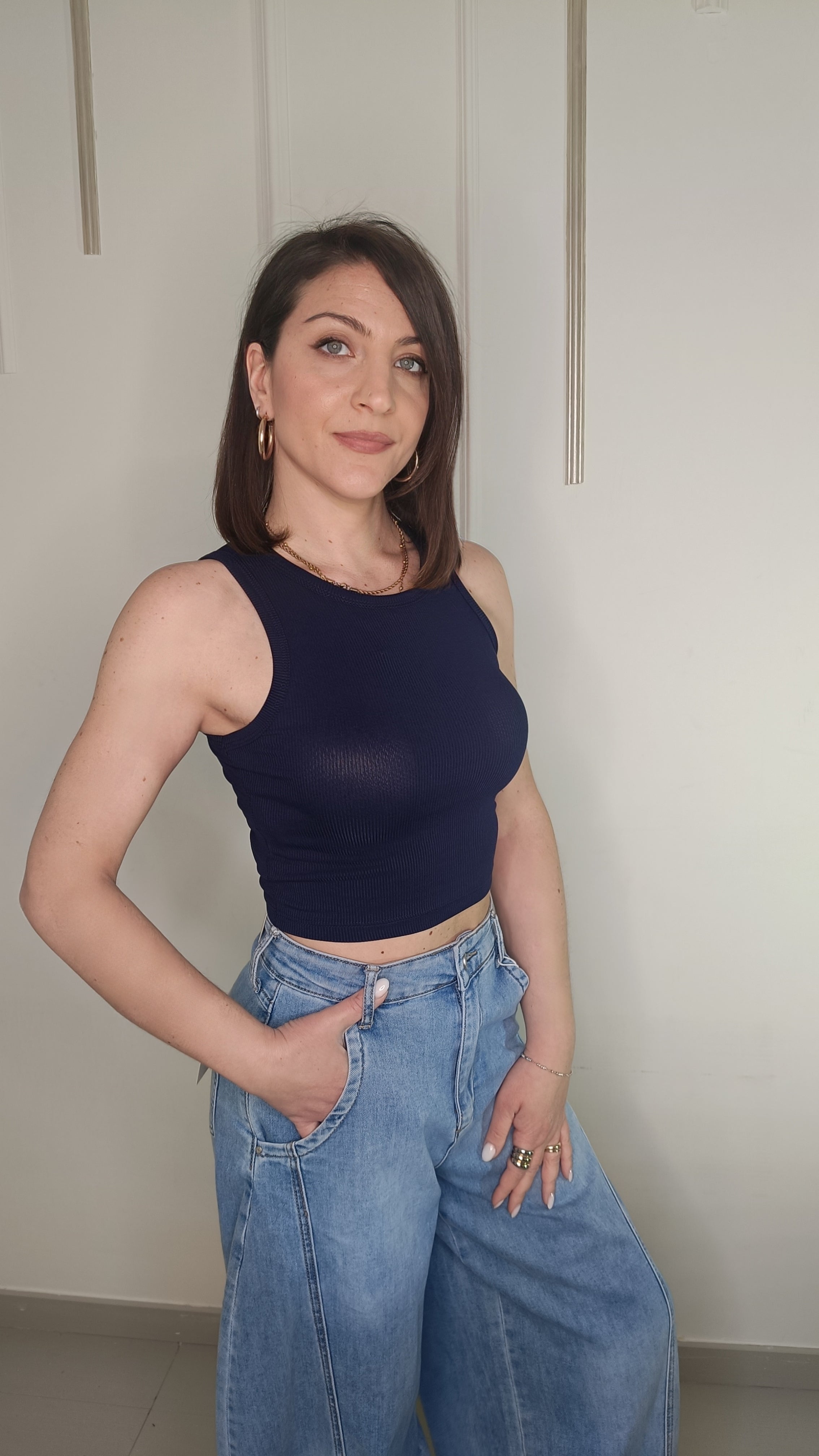 TOP ESSENTIAL
